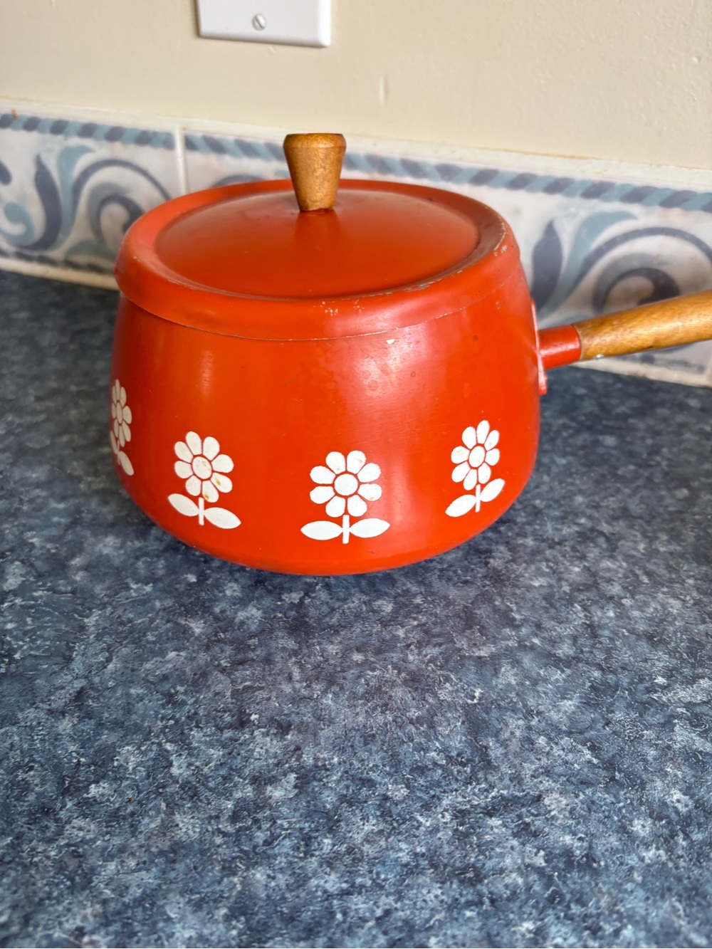 Retro Orange Enamel Metal Floral Fondue Pot with Lid 79s Vintage Made in Tawaiin